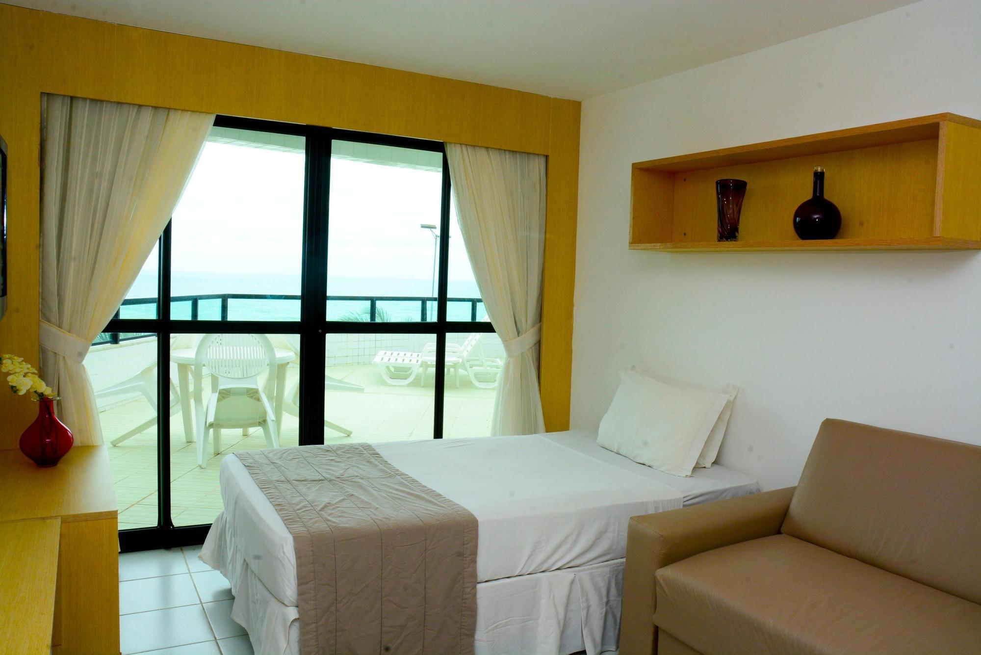 Hotel King's Flat 4*